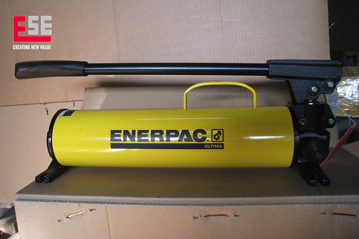 Bơm tay enerpac p series